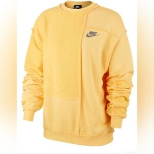 Nike Assymetric Sweatshirt Crewneck Spellout Yellow size Small
